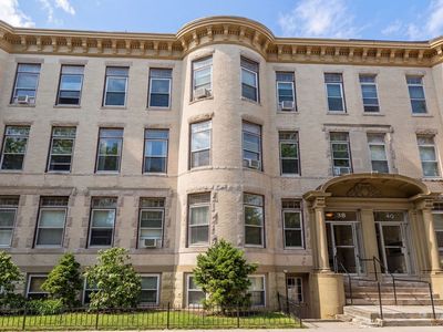 38 Winchester St APT 4