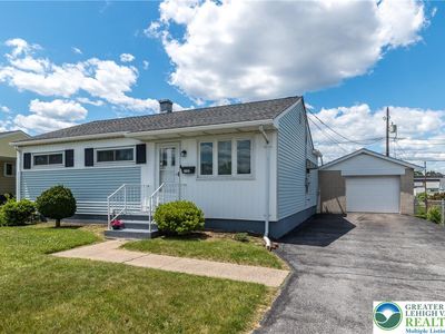 2132 Cypress Rd