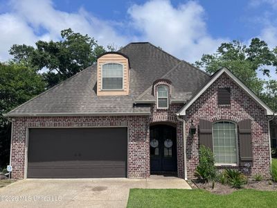 3812 Acadian Village Dr