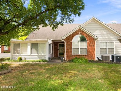3919 Village Green Dr