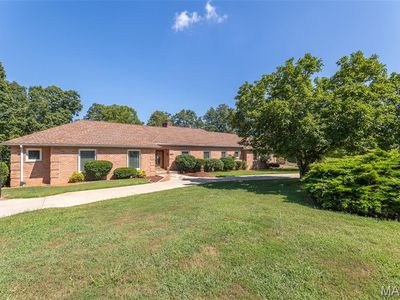 3603 McLane Dr