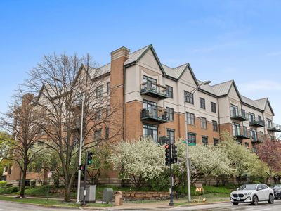 140 N Euclid Ave APT 304