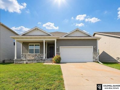 4452 Leawood Dr