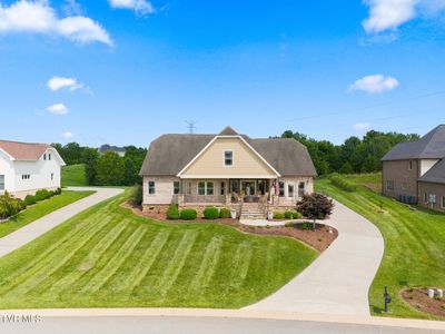 229 Forest Ln N
