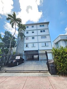 910 Jefferson Ave APT 5C