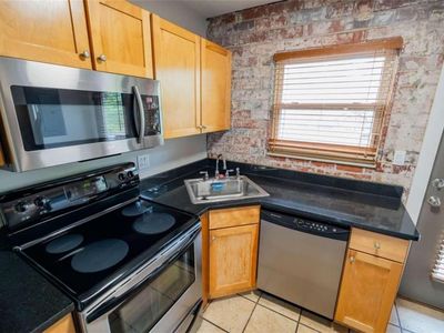 571 Formwalt St SW UNIT 4