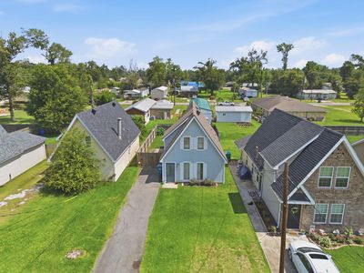 2107 Division Rd