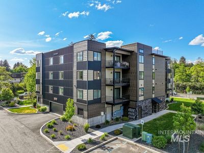 115 N Almon St #201