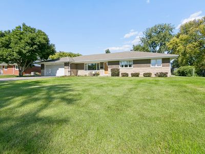 2705 Calmer Dr