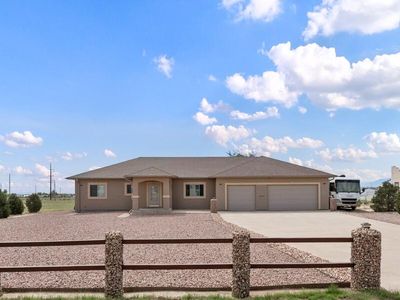 1058 E Marengo Dr