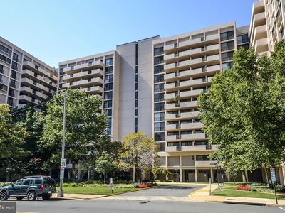 4141 N Henderson Rd APT 105