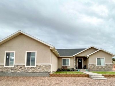 819 E Tumbleweed Ln