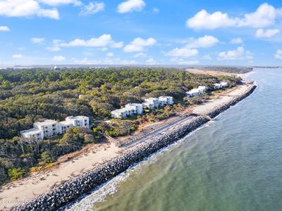 1175 N Beachview Dr #390