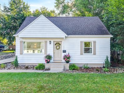 1195 Sawyer Ave