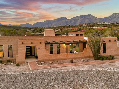 6555 E Calle De Amigos