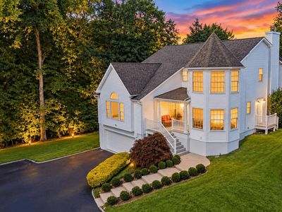 10 Matinecock Court