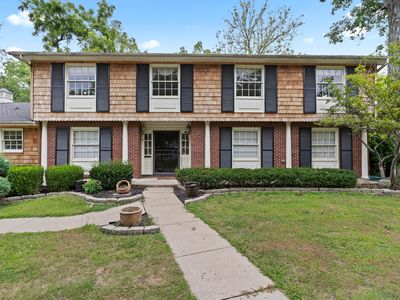 2345 E Rosebrier Street