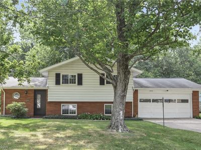 4958 Hampton Dr
