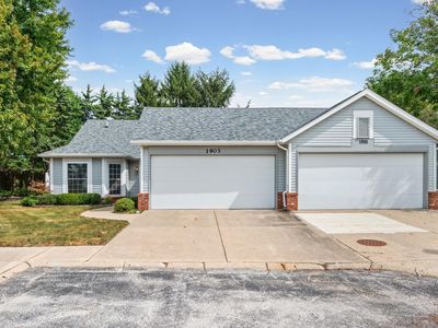 1903 Twin Oaks Ln