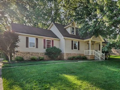 1025 Hillshire Dr