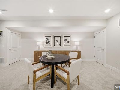 11 Pimlico Pl
