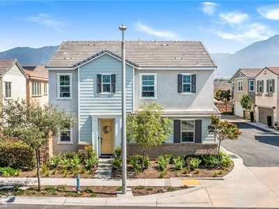 1633 Topeka Pl