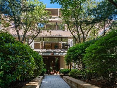 232 Allandale Rd APT 1C