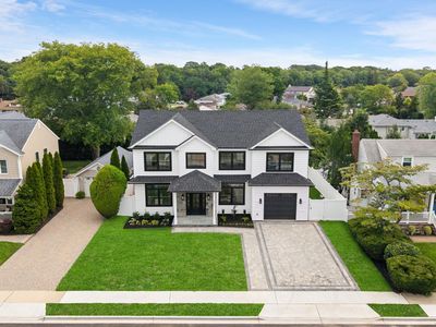 1301 Lakeside Drive