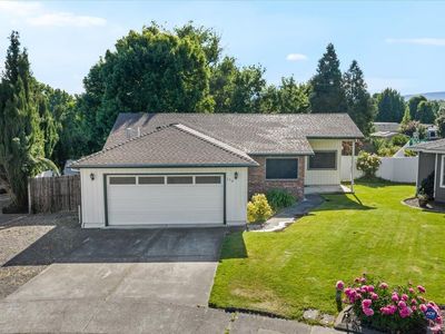 Property at 154 Silverwood Ct, Central Pt, OR