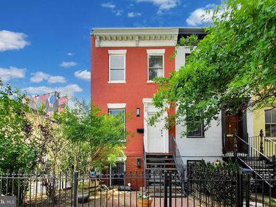 704 Rhode Island Ave NW