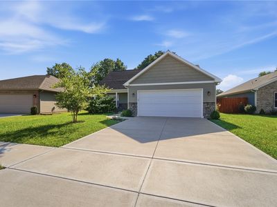 2675 Executive Dr