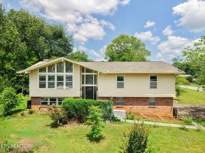 11605 Foxford Dr