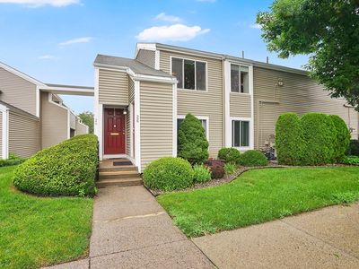 26 Nassau Dr