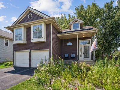 Property at 1895 Eastman Ln, Hanover Park, IL