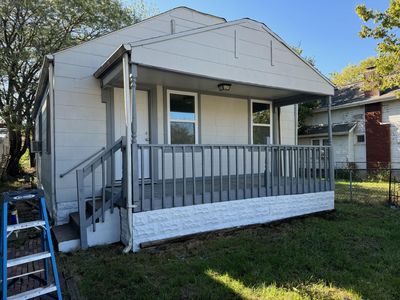 721 Campbell Ave