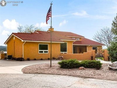 1064 Ridgeview Pl