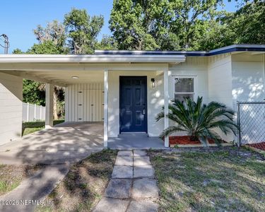 5744 BLACKTHORN Road