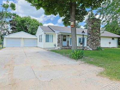 Property at 4811 Edgewood Ct, Clare, MI