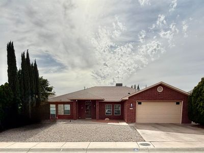 3739 Rosewood Ave