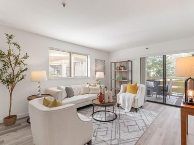 576 W Parr Ave UNIT 1