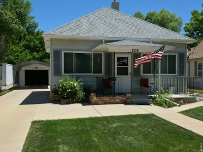 218 Maple St