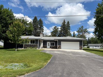 1212 Elden Dr