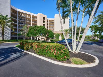 5257 Fountains Drive S #203