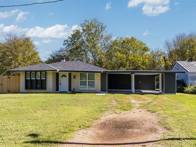 1011 County Road 2404