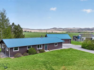 7 Kokanee Dr