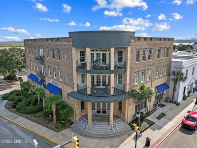 700 Bay Street #301