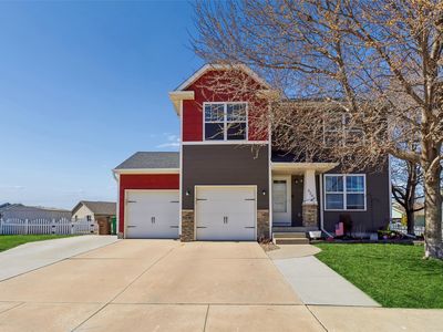 3204 Maple Dr SW
