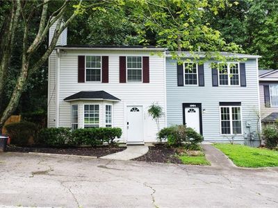 1082 Huntington Trce SE