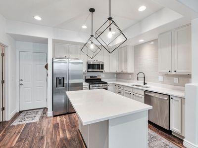 4536 W Cave Run Ln