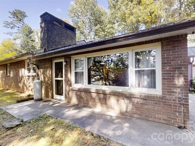 175 River Ln